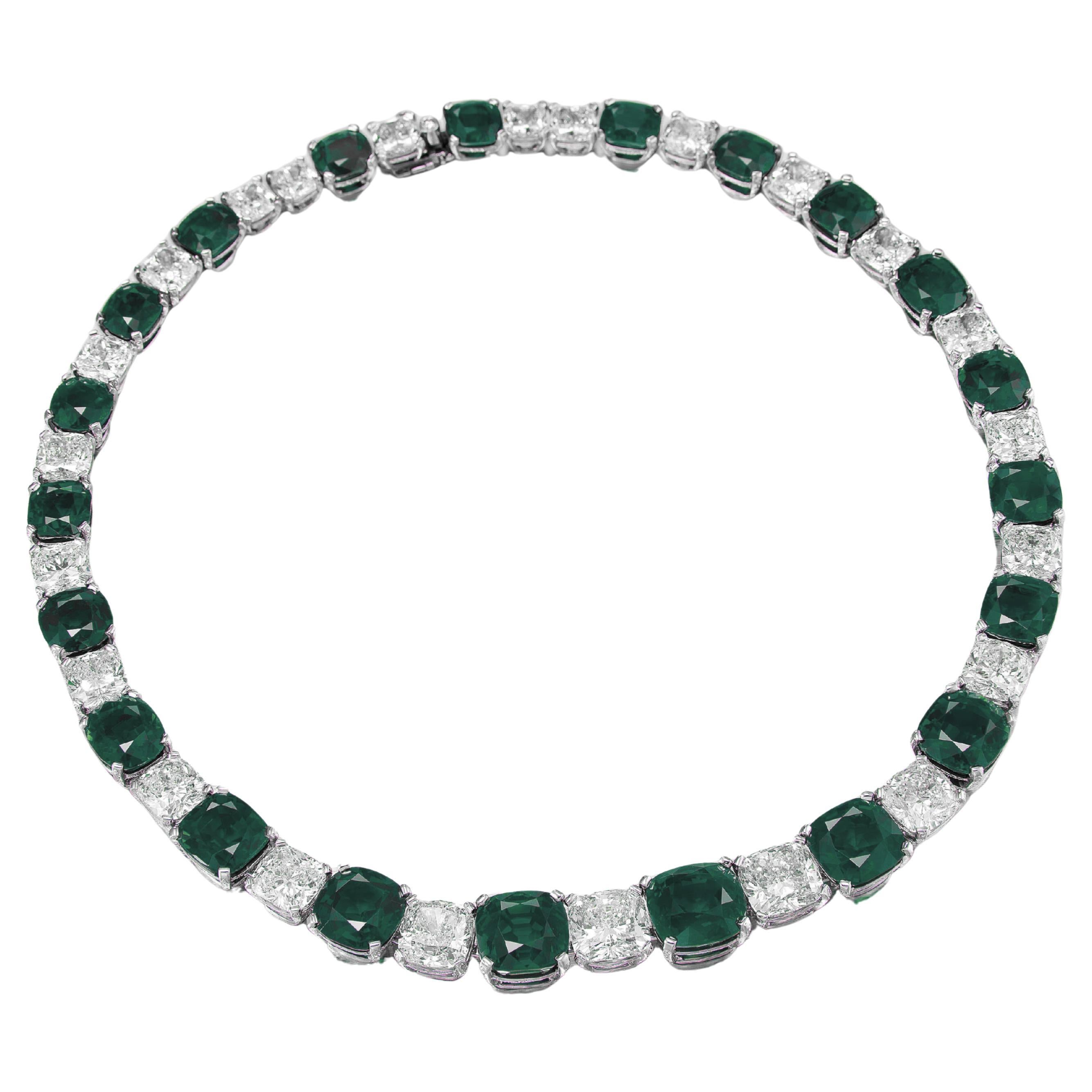 Cushion Cut GIA 150 Carat Certified Green Emerald Diamond Necklace For Sale