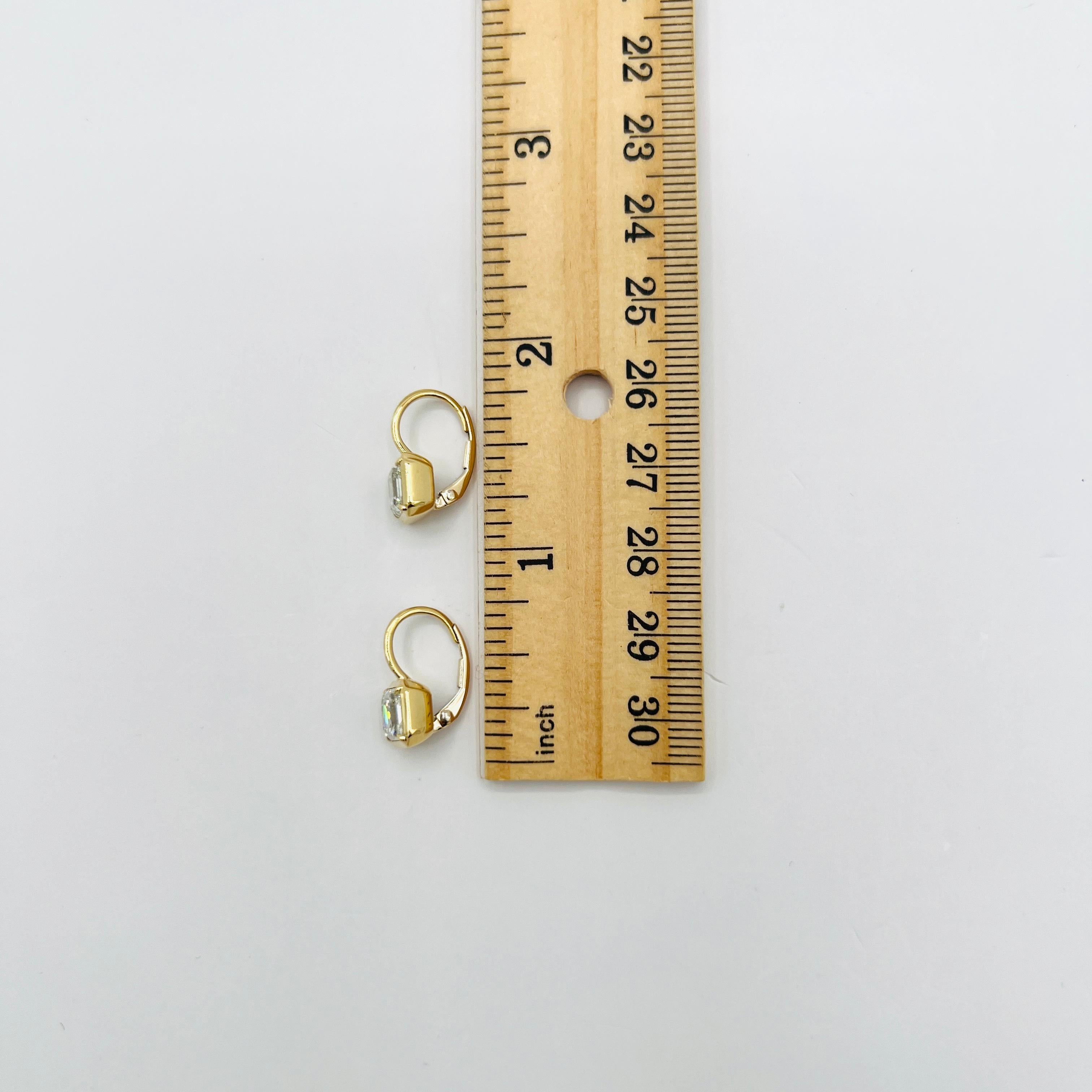 Boucles d'oreilles pendantes en diamant Asscher de 1,50 carat chacune, GIA  Or jaune 18K en vente 2