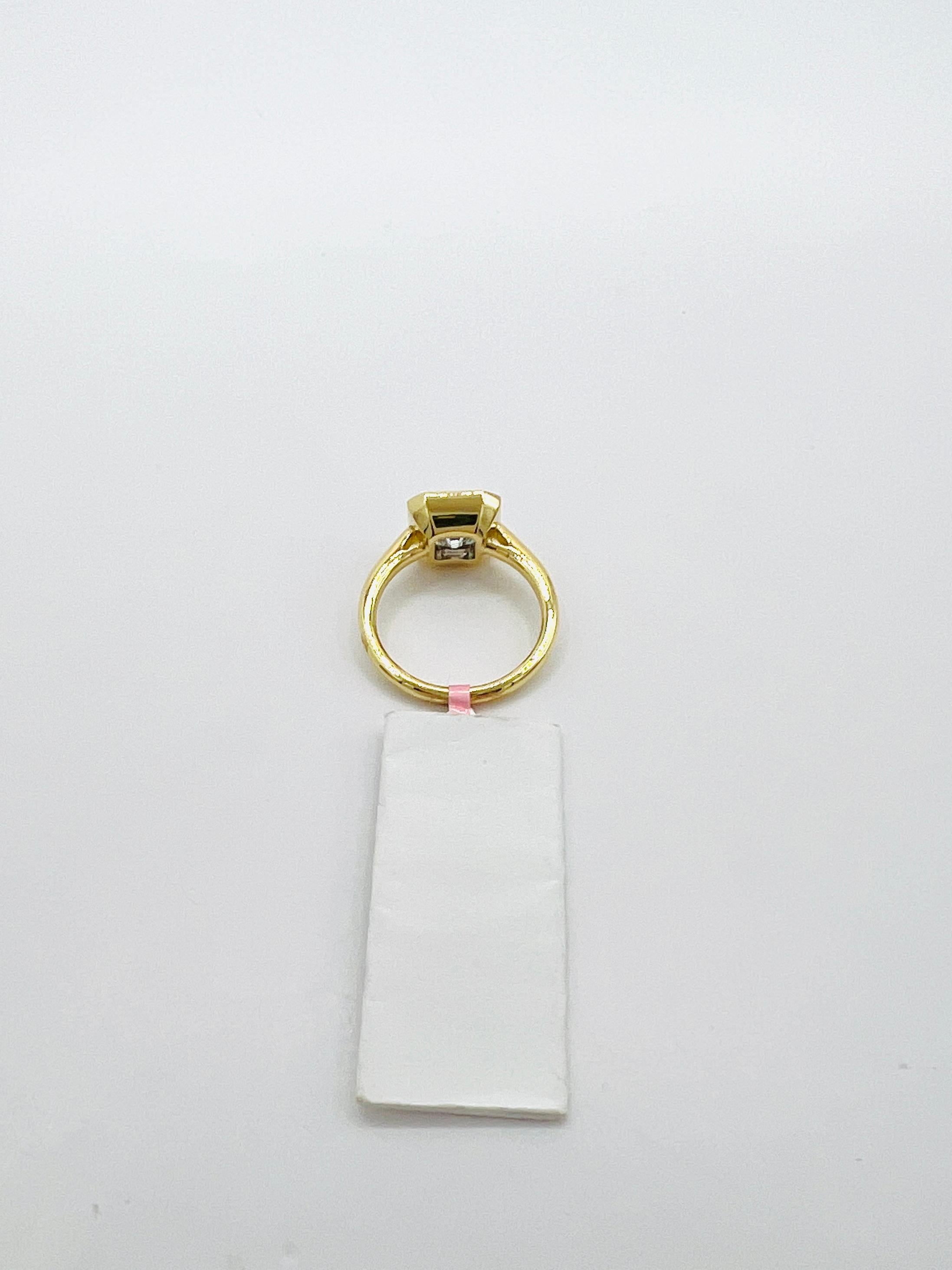 GIA 1.50 Carat French Cut Diamond Ring in Black Rhodium & 18K Yellow Gold For Sale 2