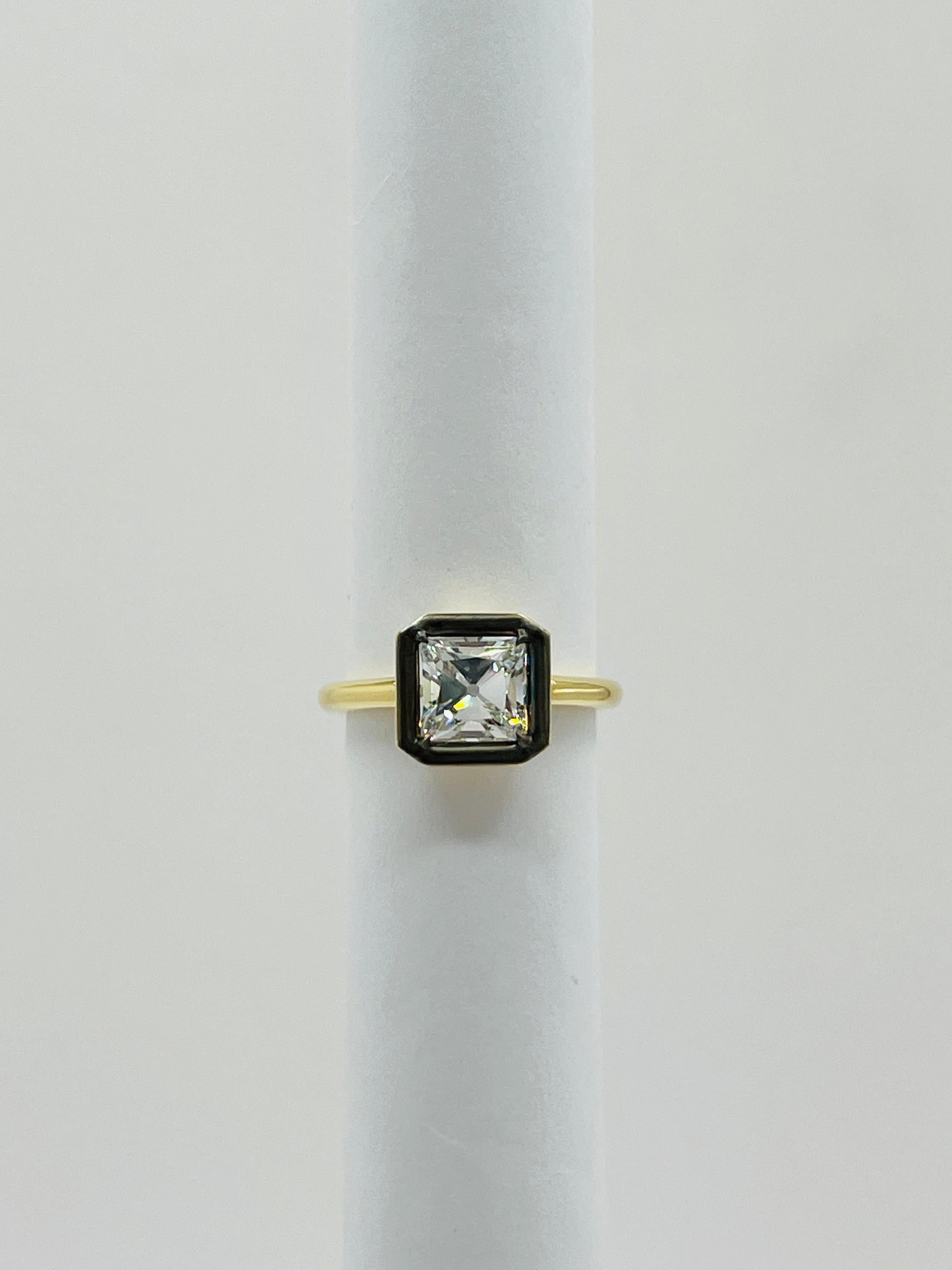GIA 1.50 Carat French Cut Diamond Ring in Black Rhodium & 18K Yellow Gold For Sale 3