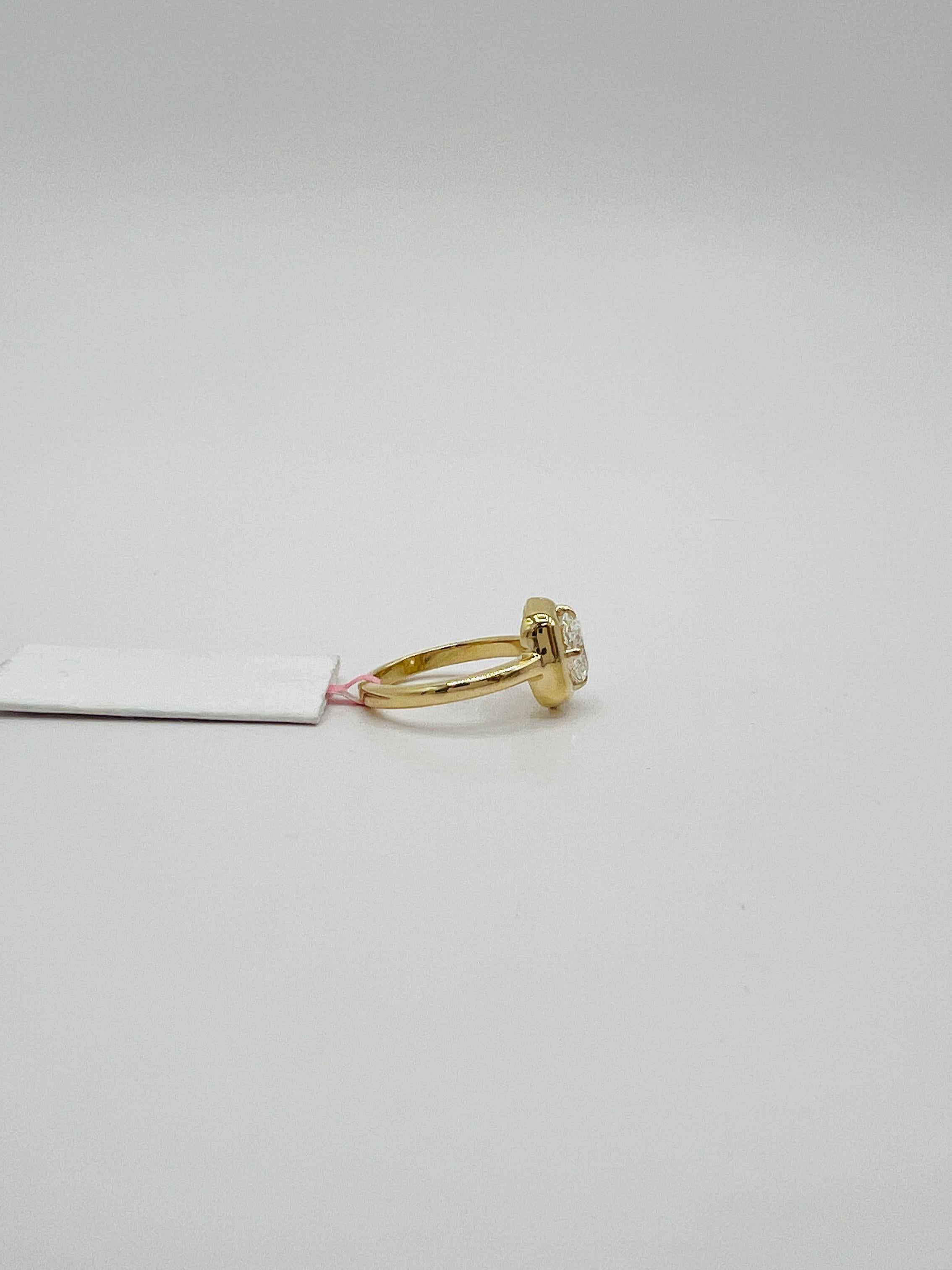 GIA 1.50 Carat White Cushion Diamond Ring in 14K Yellow Gold For Sale 2