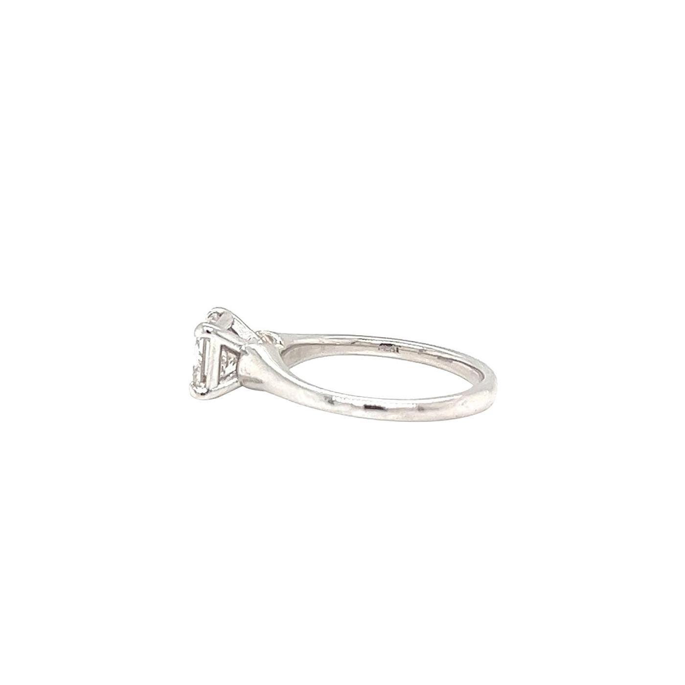GIA Bague de fiançailles en platine avec un diamant naturel de 1,50ct de taille Princesse VS2 Clarity Bon état - En vente à Aventura, FL