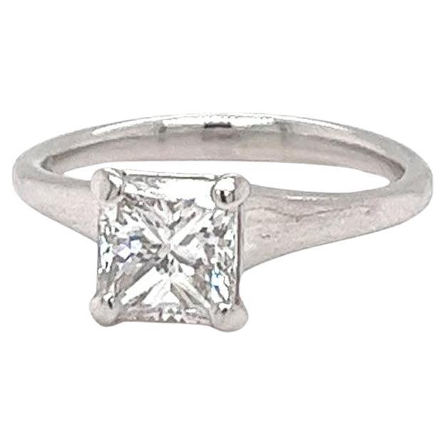 GIA Bague de fiançailles en platine avec un diamant naturel de 1,50ct de taille Princesse VS2 Clarity en vente