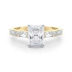 GIA 1,50ct Anello con diamanti radianti rotondi e baguette a fascia in oro giallo 18K