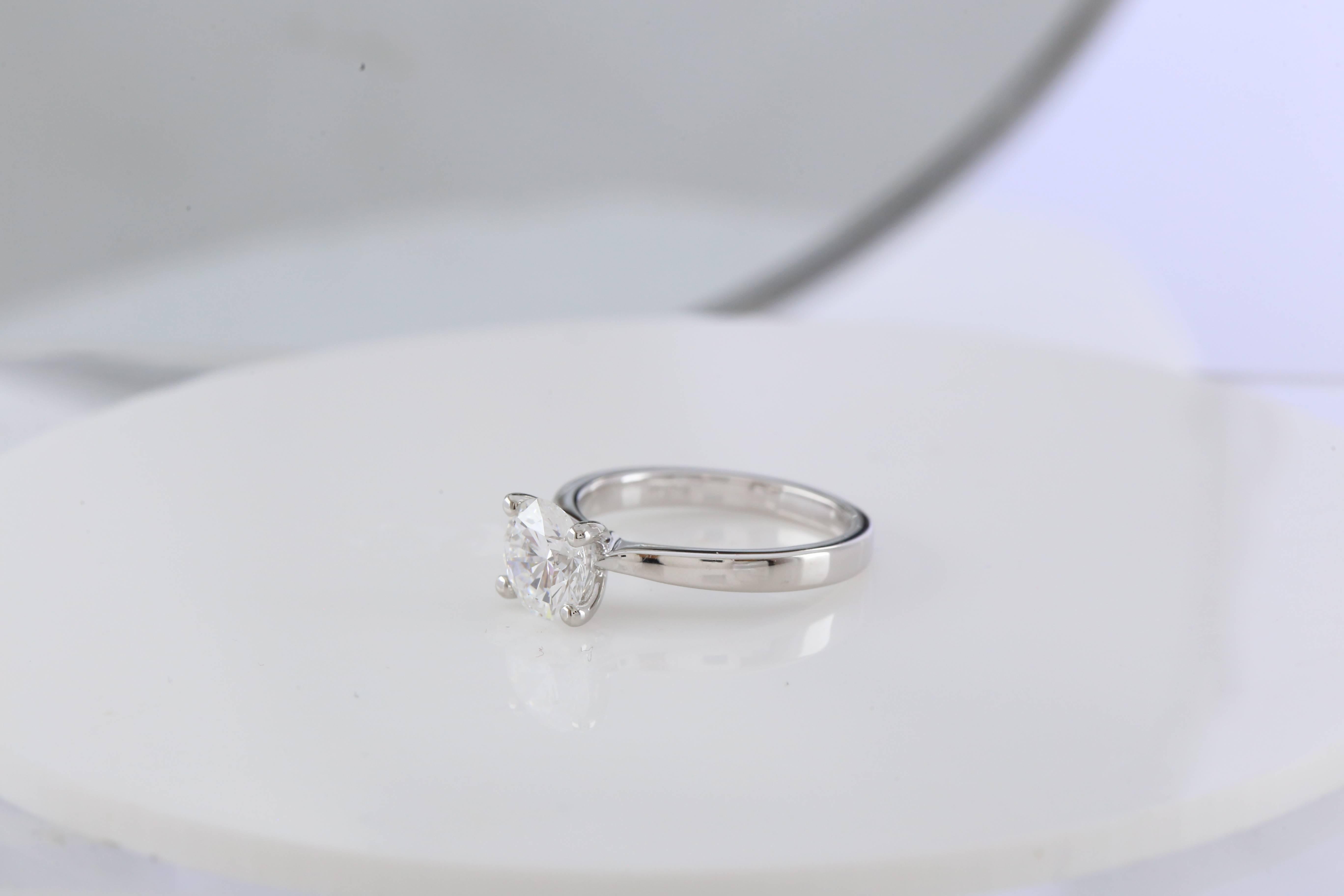 Modern GIA 1.50 Carat Round Brilliant Certified Diamond Ring For Sale