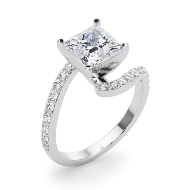 Donna GIA 1,51 Carati Principessa Curvo Bypass Pave Shank  Anello con diamante in vendita