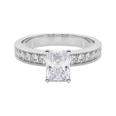 GIA 1.51 carati radiante d'epoca con canale a grana fine  Anello con diamante
