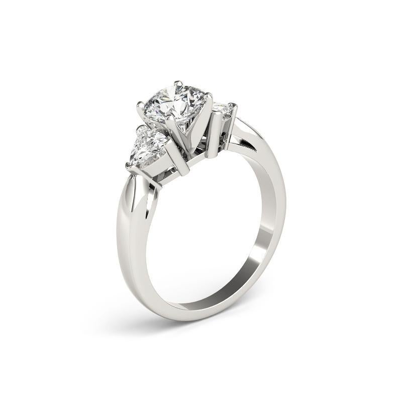 Donna GIA 1.51 Carat Round Trillion Cut Three-Stone  Diamond Ring in vendita