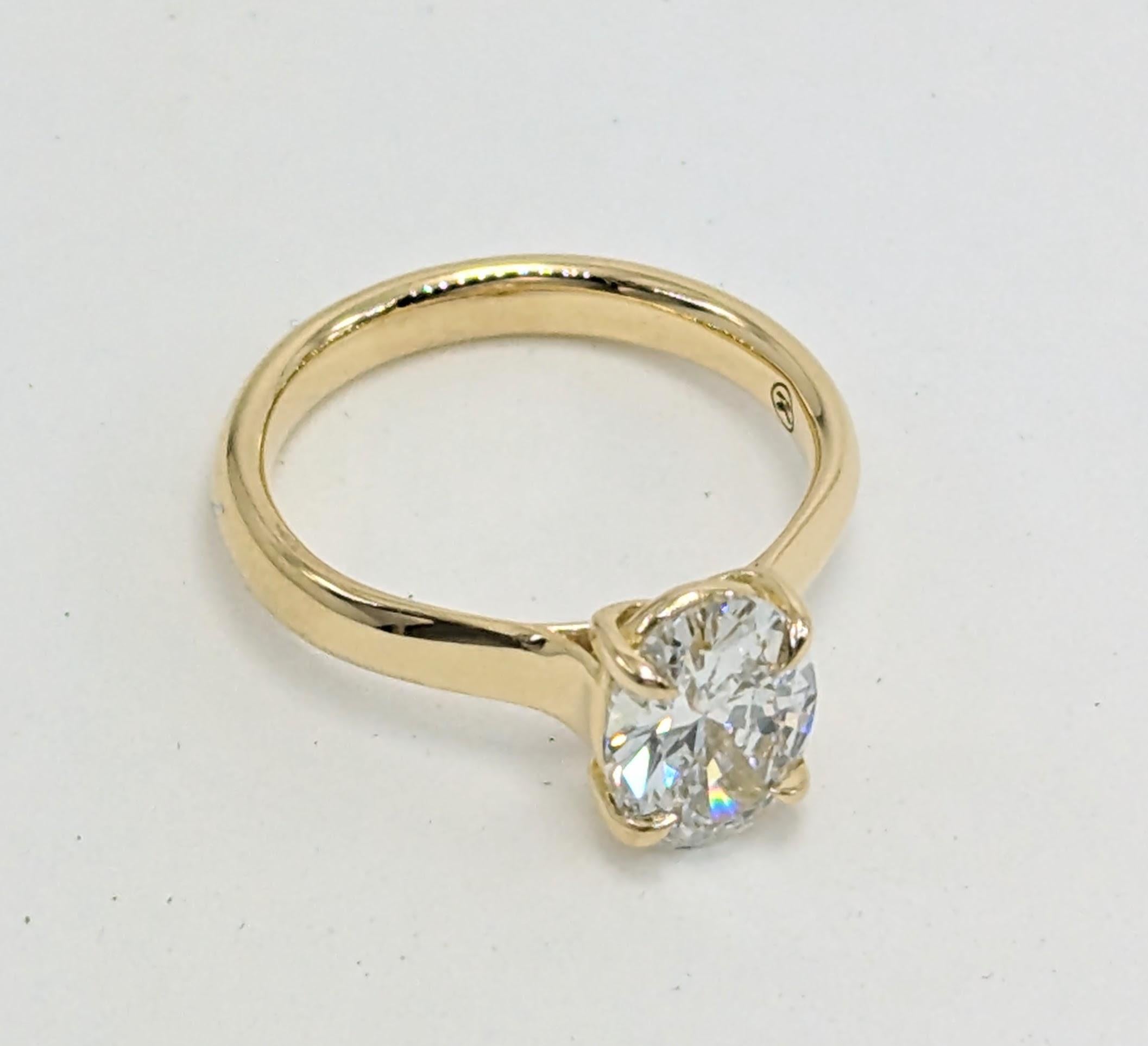 For Sale:  GIA 1.51 Certified Diamond  Engagement Ring in 18 Karat Gold 3