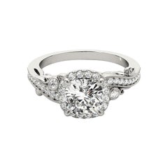 GIA 1.51ct Cushion Antique Halo Multi-Stone Curved White Gold Diamond Ring (bague à diamant en or blanc)