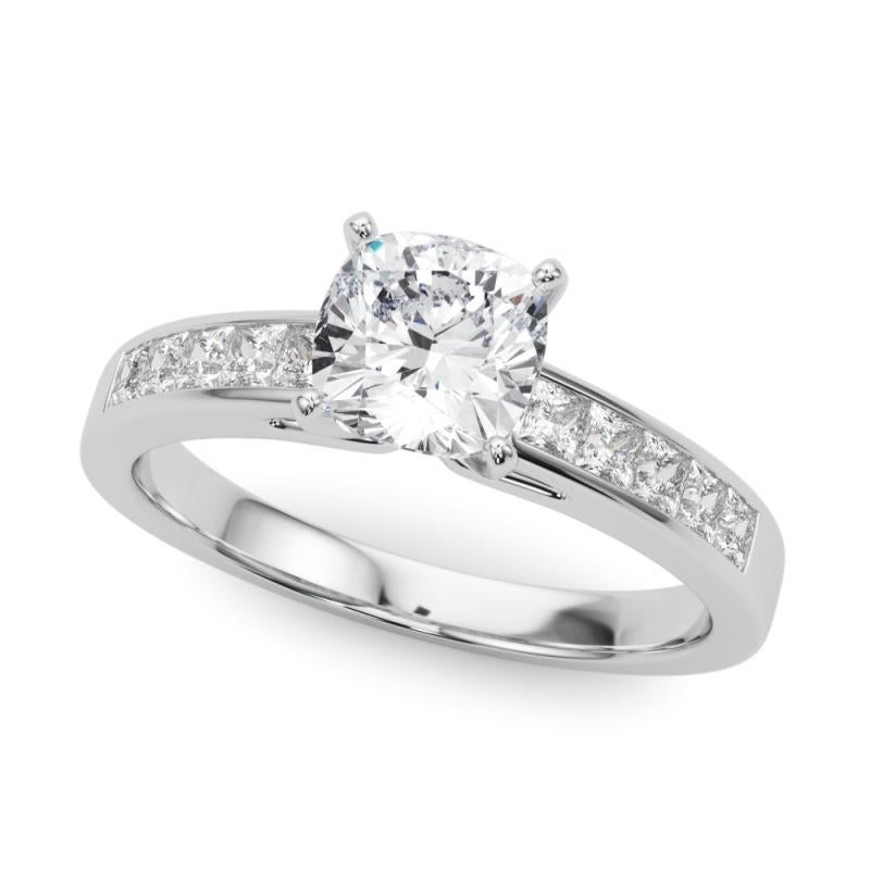 Taglio cuscino GIA 1,51ct Cuscino Principessa Canale Solitario Centro Anello di diamanti in oro bianco in vendita