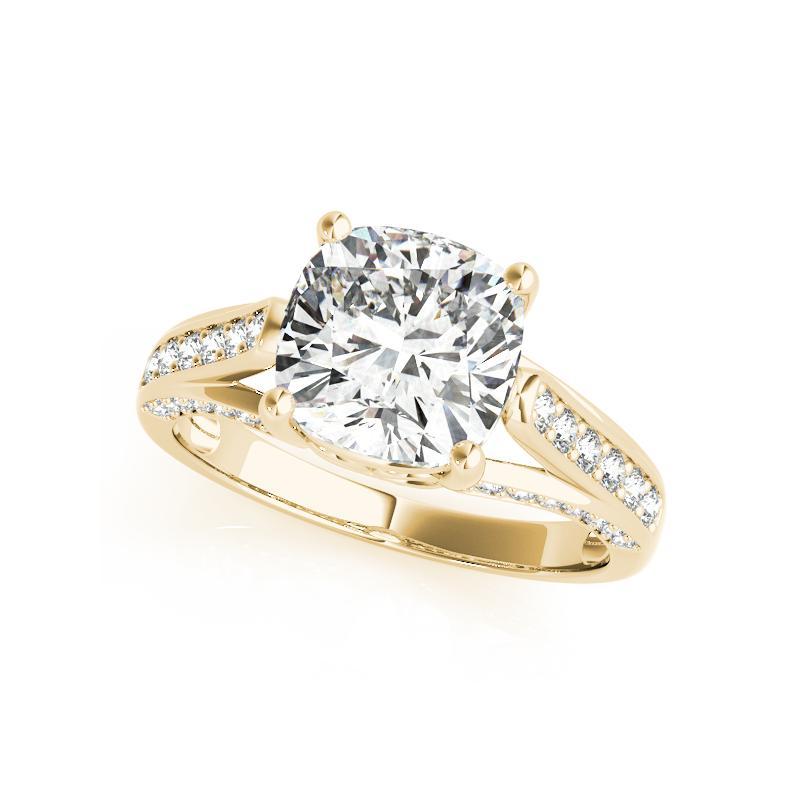 Taglio cuscino GIA 1,51ct Anello con diamanti a cuscino e nastro Pave per cattedrale in oro giallo in vendita