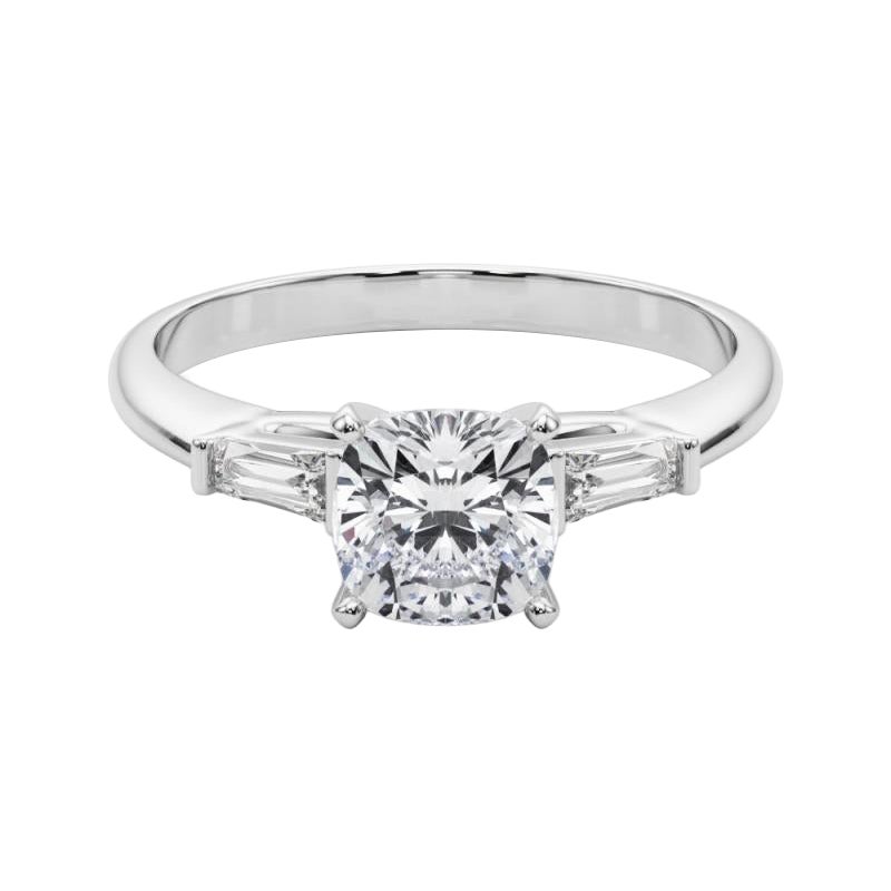 GIA 1,51ct Cushion Three-Stone Tapered Baguette 18K White Gold Diamond Ring (bague à diamants en or blanc)