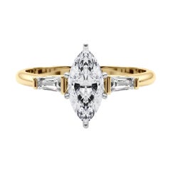 GIA 1,51ct Anello con diamante Marquise a tre pietre e Baguette affusolata in oro giallo 18K