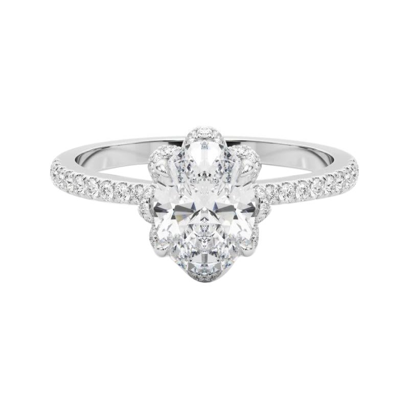 GIA 1.51ct Anello di diamanti ovali a fiore multiplo in oro bianco vintage