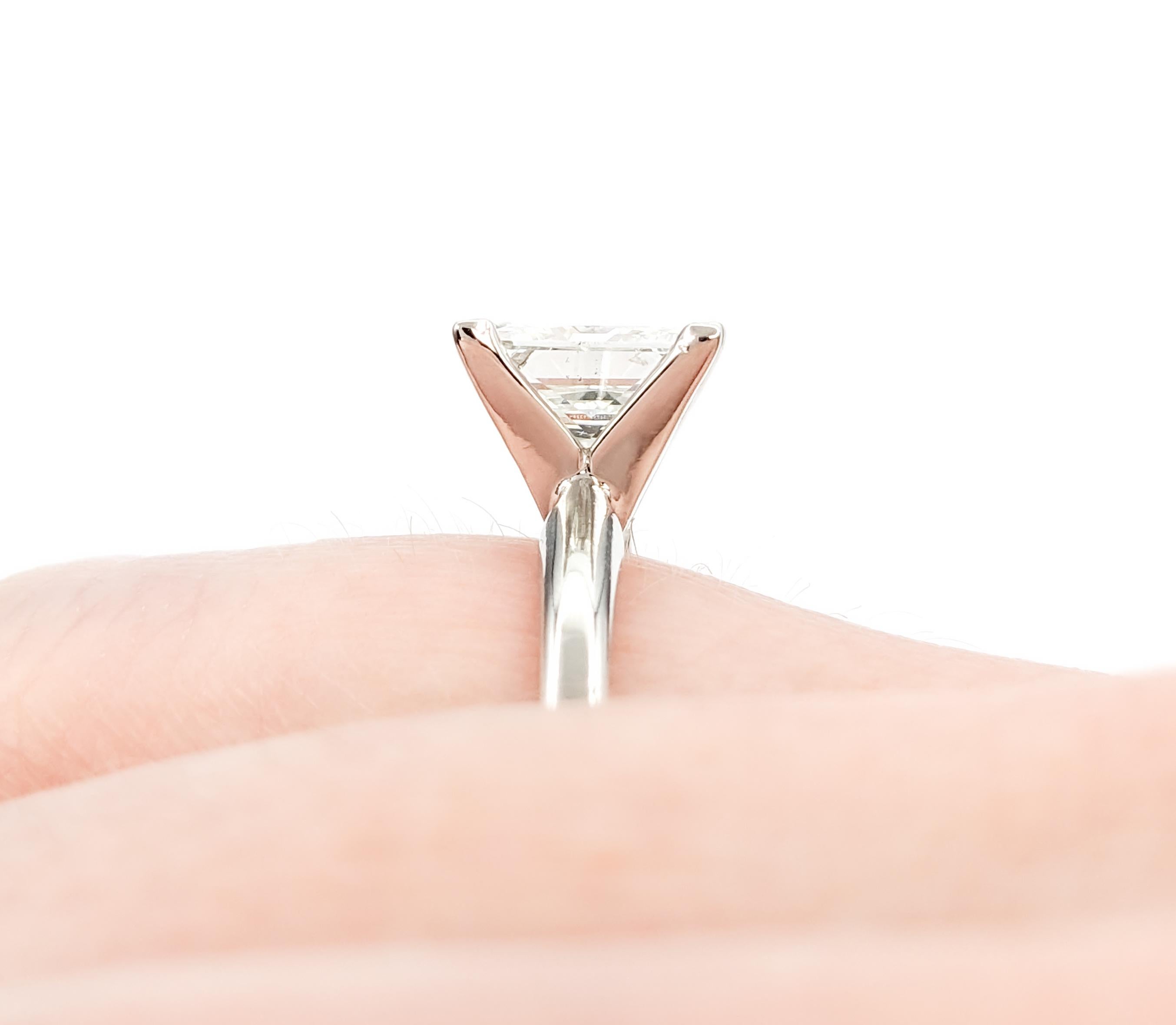 For Sale:  GIA 1.51ct Princess Cut Diamond Ring In Platinum 2