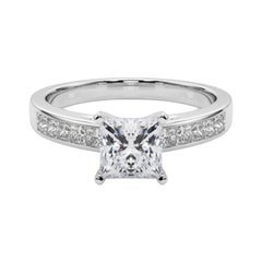 GIA 1.51ct Anello con diamante centrale solitario Princess Channel in oro bianco