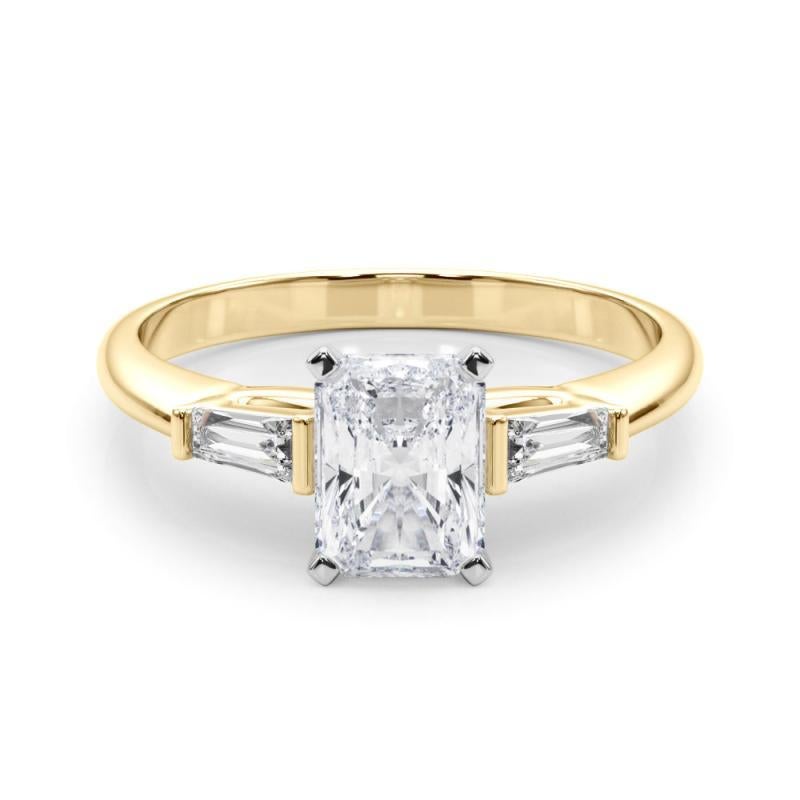 Donna GIA 1,51ct Anello di diamanti radianti a tre pietre con baguette affusolata in oro giallo 18K in vendita