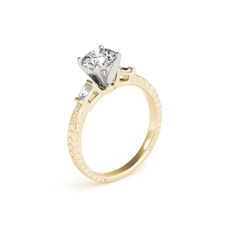 GIA 1.51ct Round Engraved Three-Stone Baguette 18K Yellow Gold Diamond Ring (bague à diamant en or jaune de 1,51ct) Pour femmes en vente