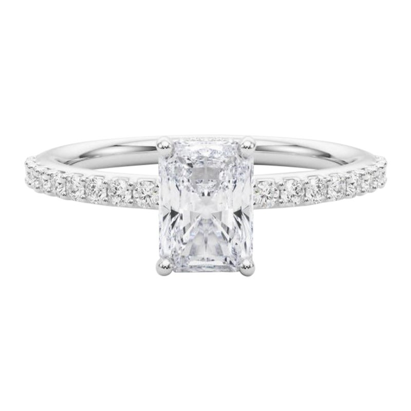 GIA 1,52 Carati Radiant Halo Shared Prong Eternity  Anello con diamante