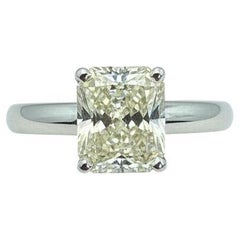 GIA 1.52 Carat Radiant Solitaire Diamond Ring