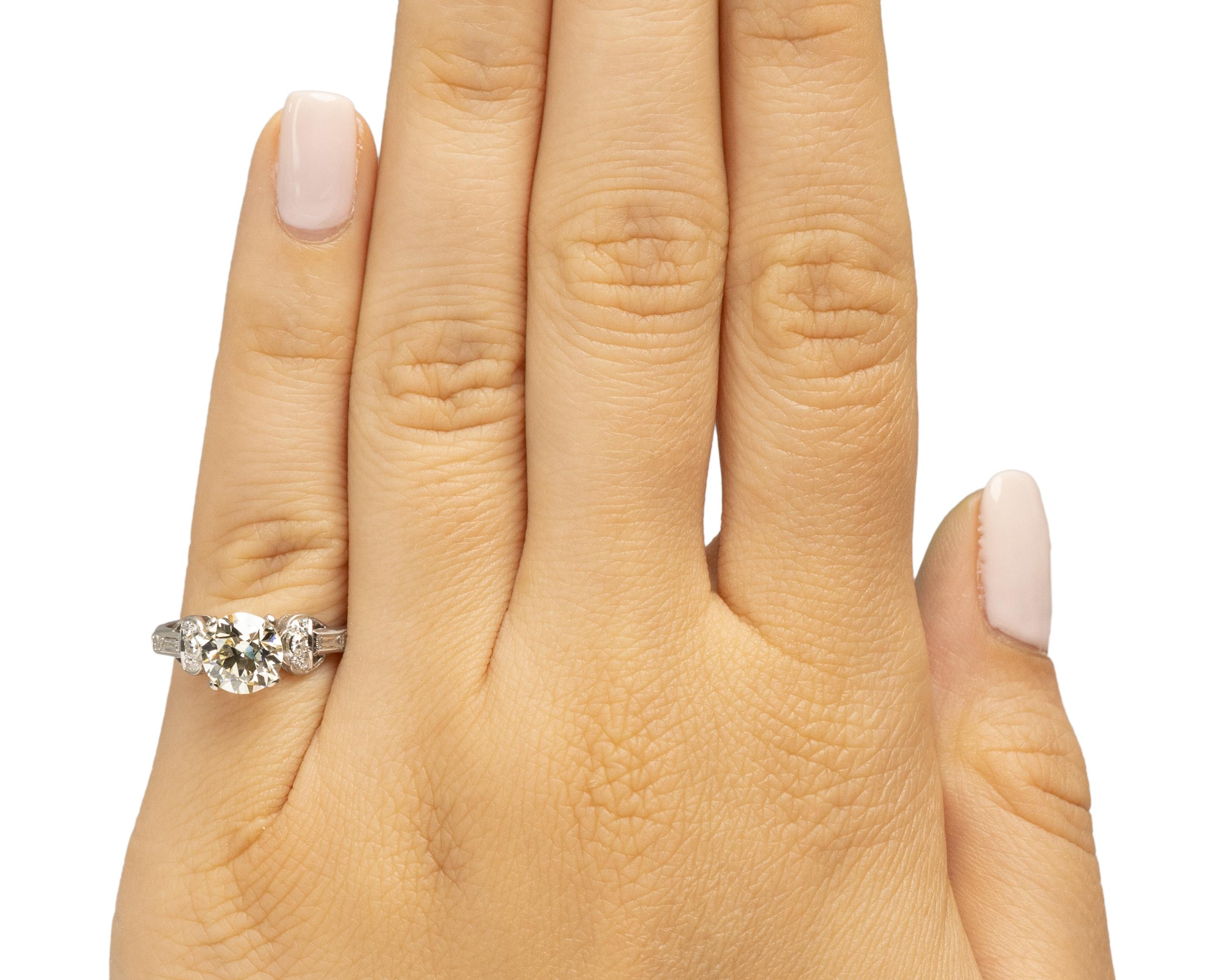 Women's GIA 1.53 Carat Art Deco Diamond Platinum Engagement Ring For Sale