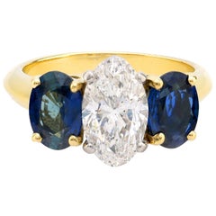 GIA Anello con tre pietre in oro giallo 18k con diamante e zaffiro da 1,53 carati