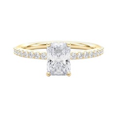 GIA 1,54 Carati Radiant Halo Shared Prong Eternity Anello con diamanti in oro giallo 18K