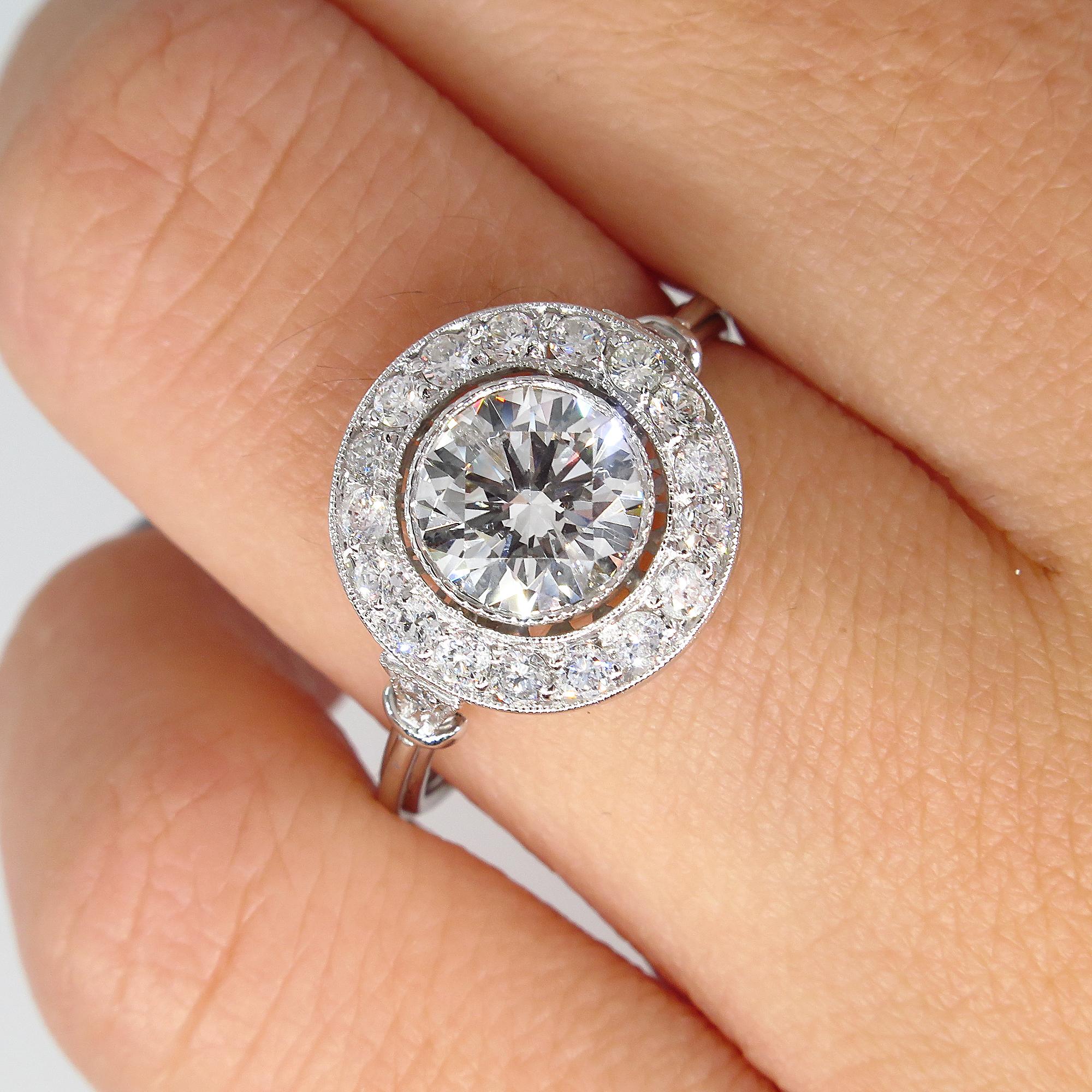GIA 1.57 Carat Round Diamond Halo Engagement Wedding Platinum Ring 8