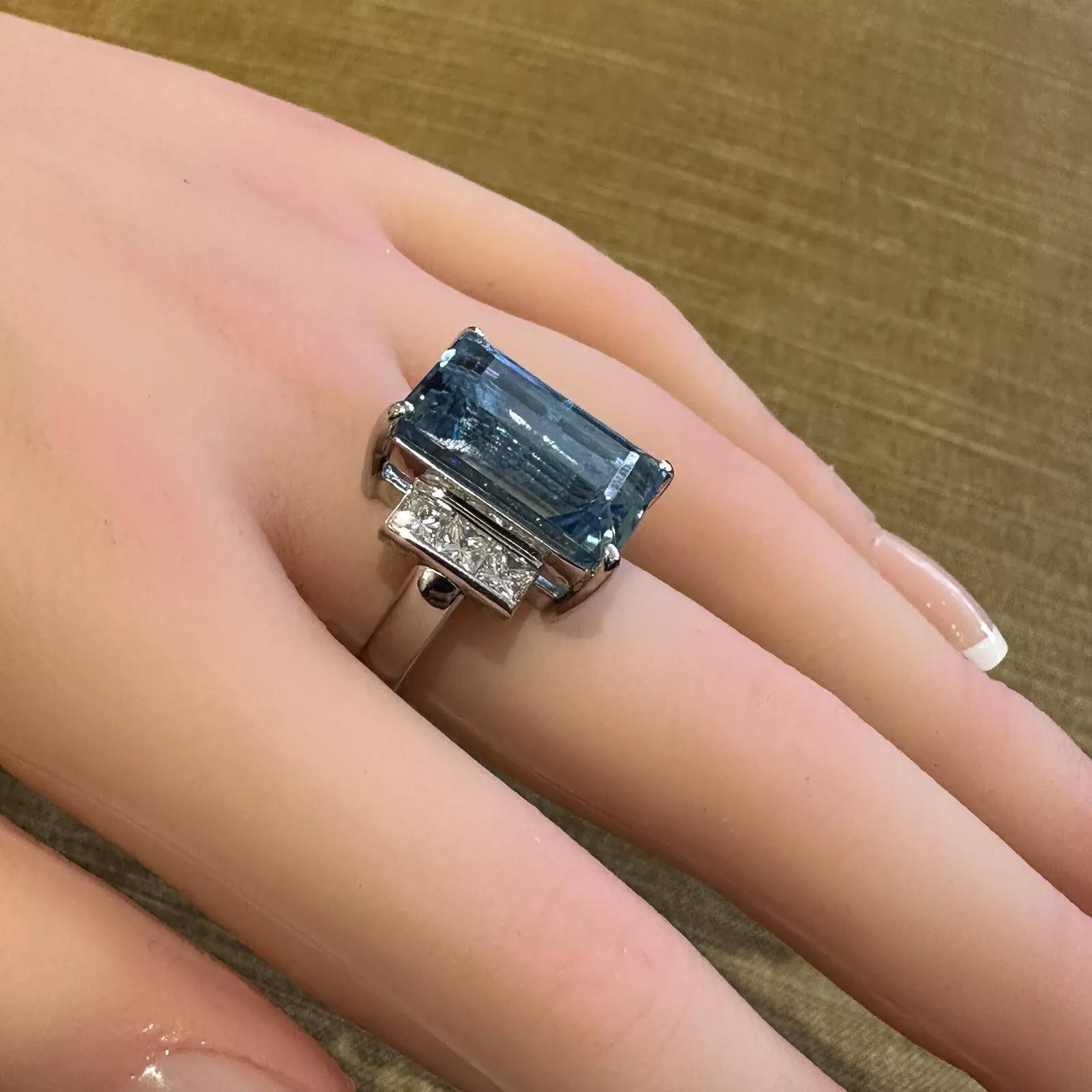 Platinring mit GIA 15,70 Karat Aquamarin und Diamant im Angebot 5