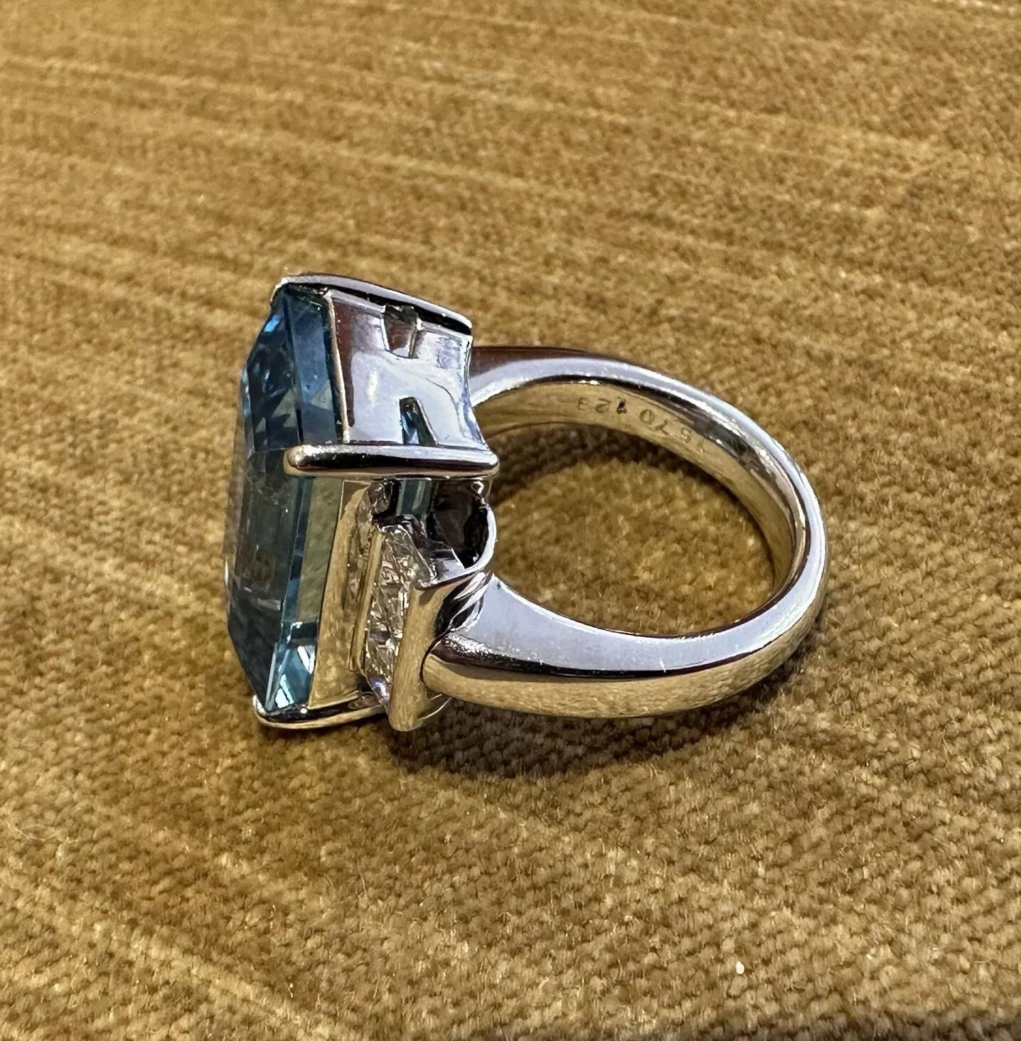 Platinring mit GIA 15,70 Karat Aquamarin und Diamant im Angebot 1