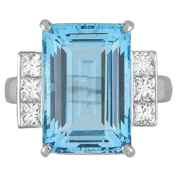GIA 15.70 carat Aquamarine and Diamond Ring in Platinum