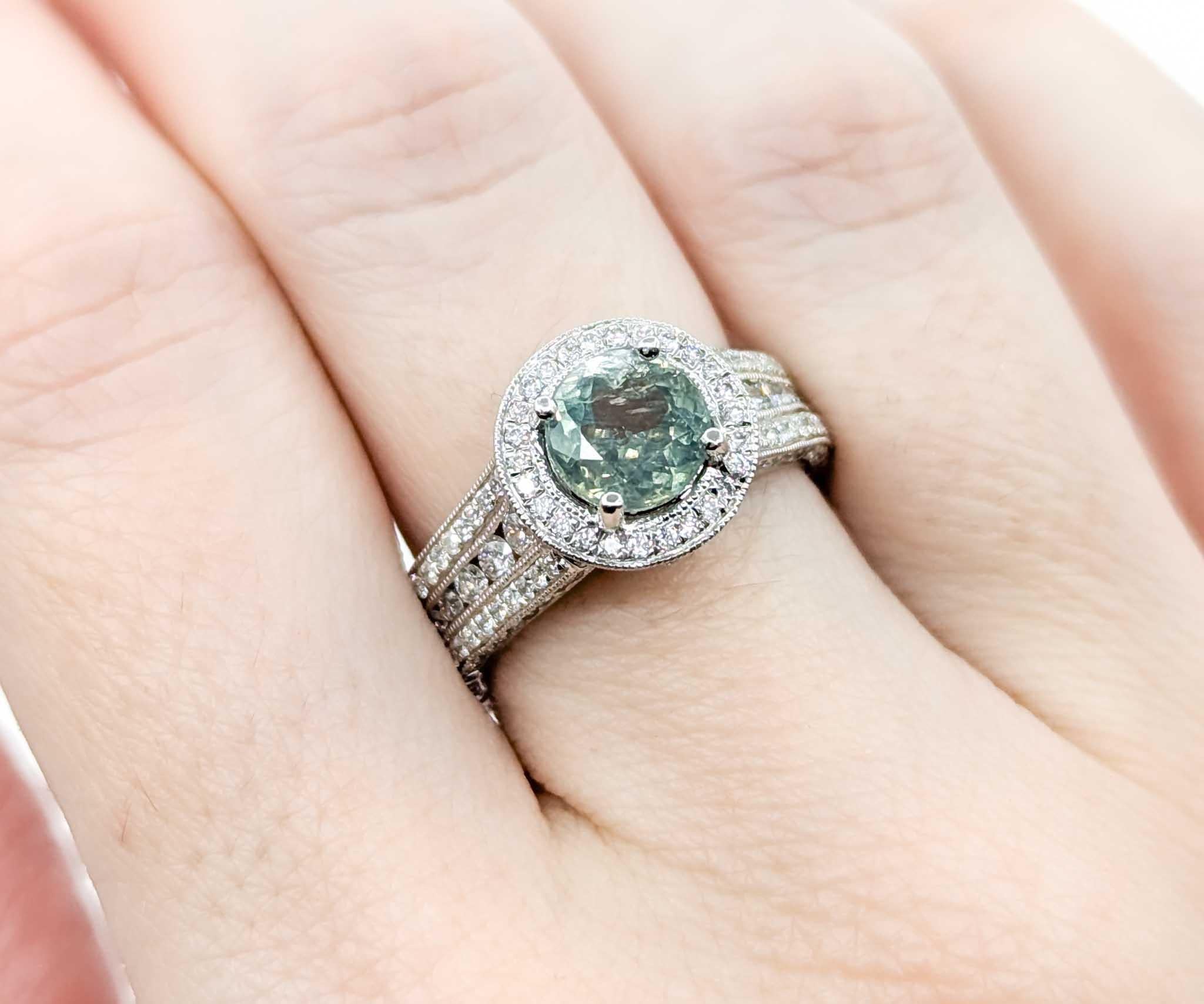 GIA 1,59 Karat Alexandrit und Diamantring aus Platin mit Platin (Rundschliff)