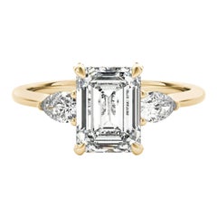 GIA 1,5ct Smaragd Drei-Stein-Galerie 18K Gelbgold Diamantring verziert