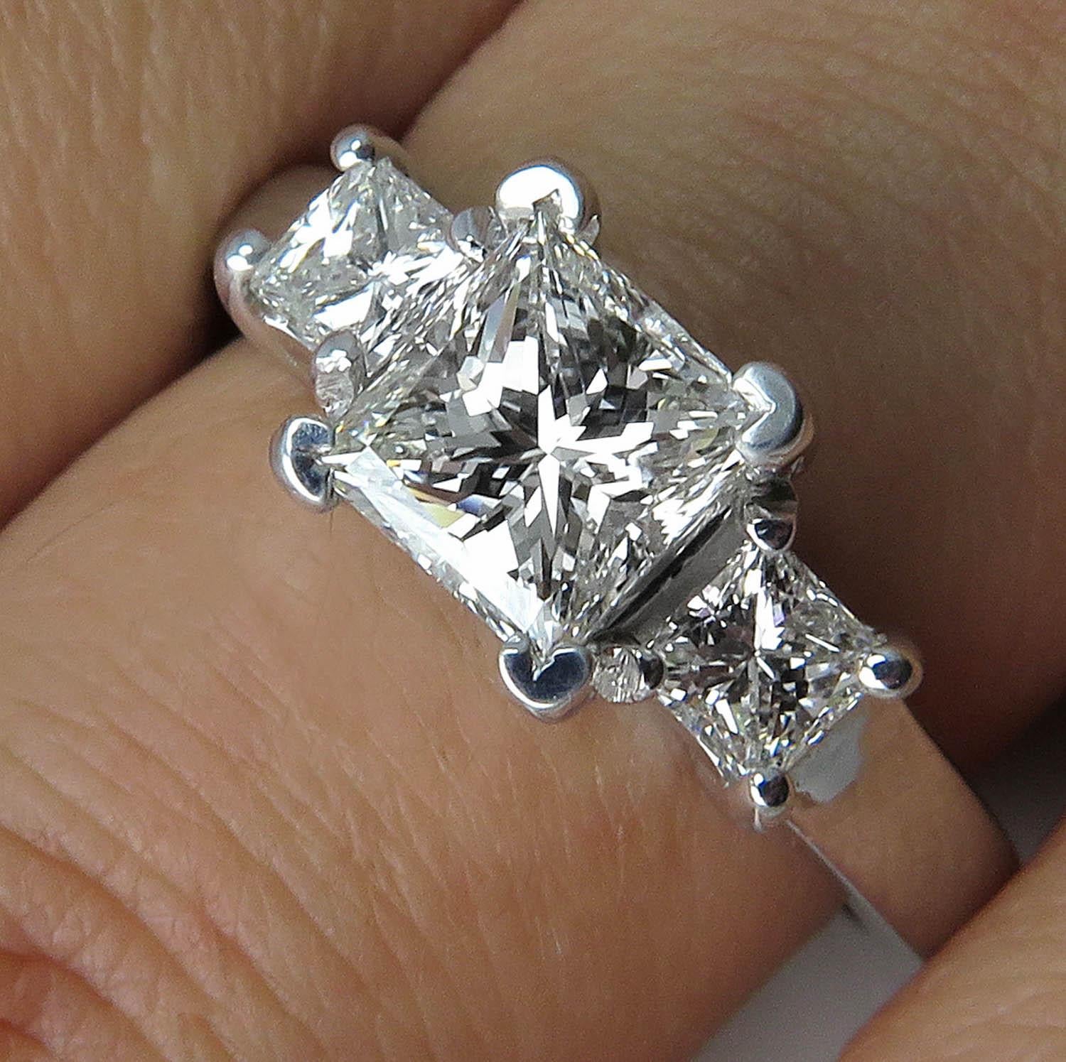 GIA 1.60 Carat Princess Diamond Three-Stone Engagement Wedding White Gold Ring 2