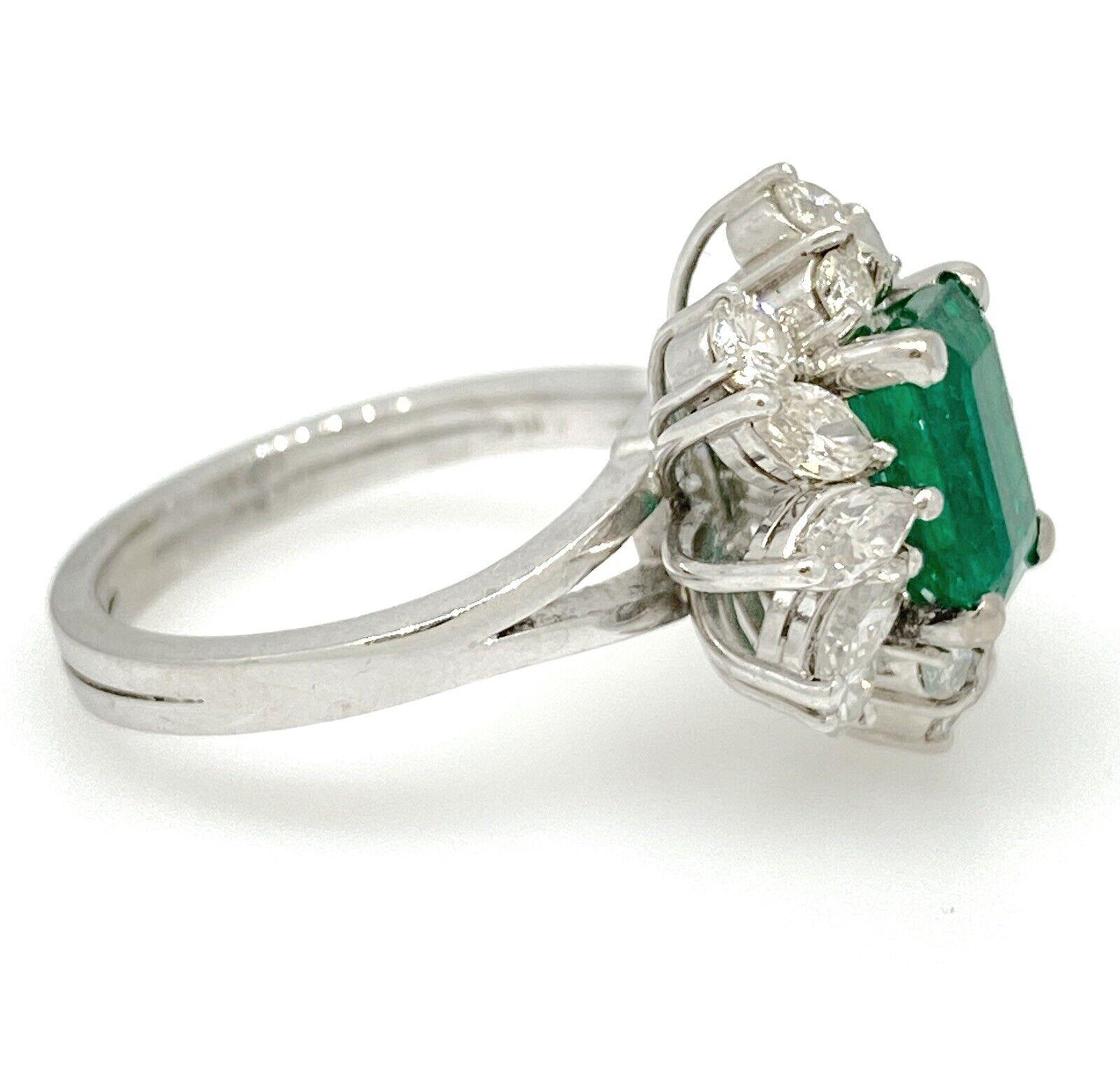 GIA 1.62 Carat Colombian Emerald & Diamond Ballerina Ring 18k White Gold In Good Condition For Sale In La Jolla, CA