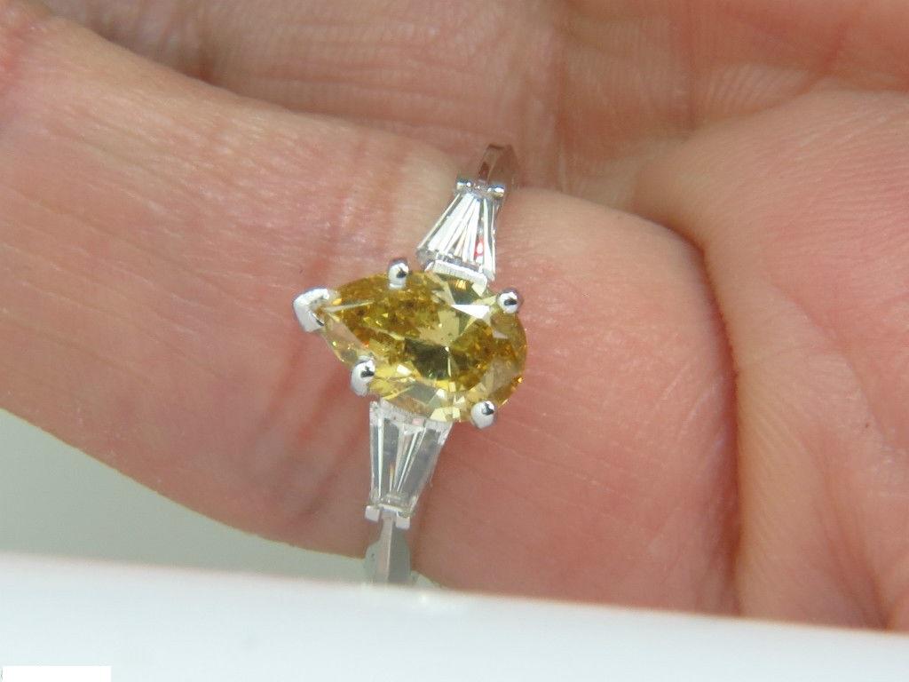 Women's or Men's GIA 1.62 Carat Natural Fancy Yellow Diamond Ring Vivid and Clean For Sale