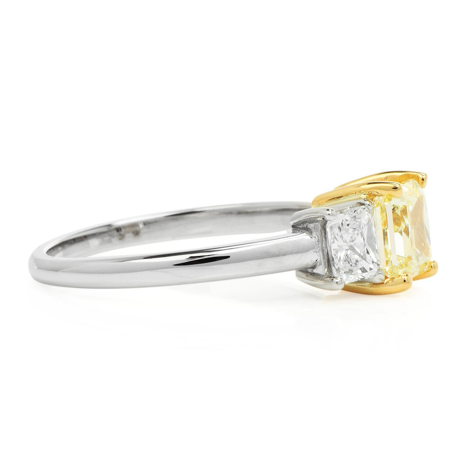 Women's GIA 1.65ct Princess cut Yellow Diamond Platinum 18K Gold Three Stone Engagement 