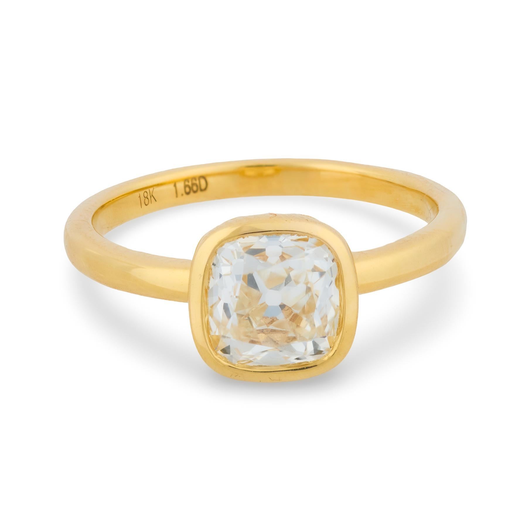 Taille vieille mine Bague de fiançailles en or jaune 18k GIA 1,66 carat diamant taille ancienne mine en vente