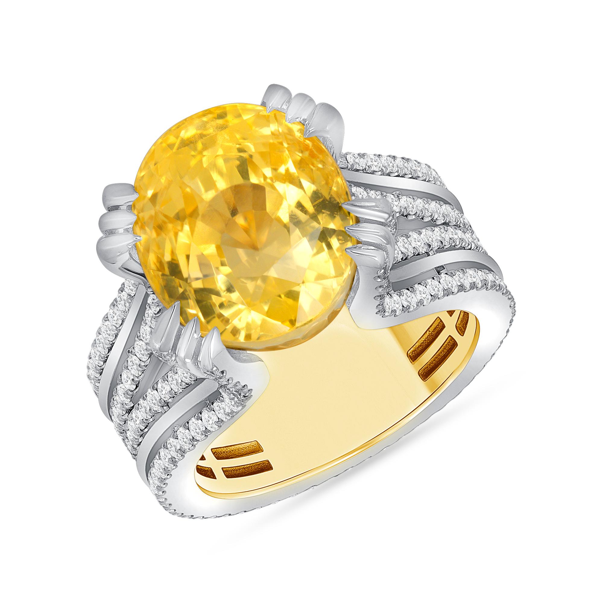 GIA 16.84ct Natural No Heat Ceylon Yellow Sapphire 18k White & Yellow Gold Ring In New Condition For Sale In LA, CA