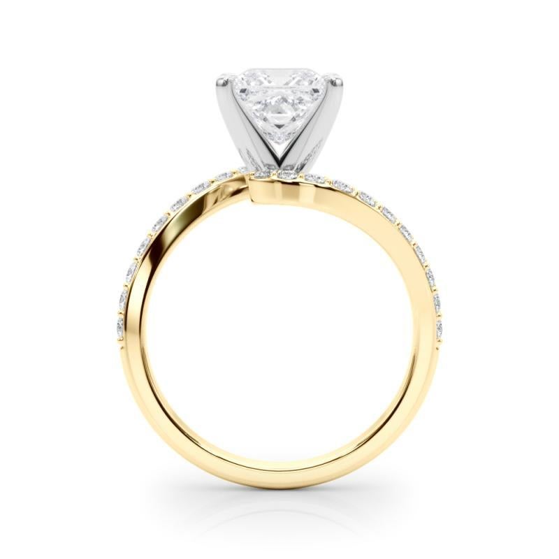 GIA 1.69 Carat Princesse Bypass Pave Shank 18K Yellow Gold Diamond Ring Neuf - En vente à New York, NY