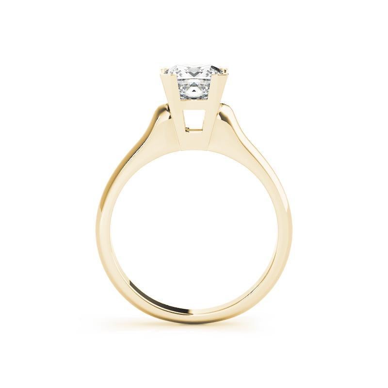 GIA 1,7 Carati Principessa Solitario Moderno a 4 Punte in Oro Giallo 18K Anello di Diamante In condizioni Nuovo in vendita a New York, NY