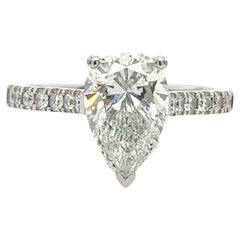 GIA 1.70carats Pear Shape Diamond Engagement Ring Set In Platinum