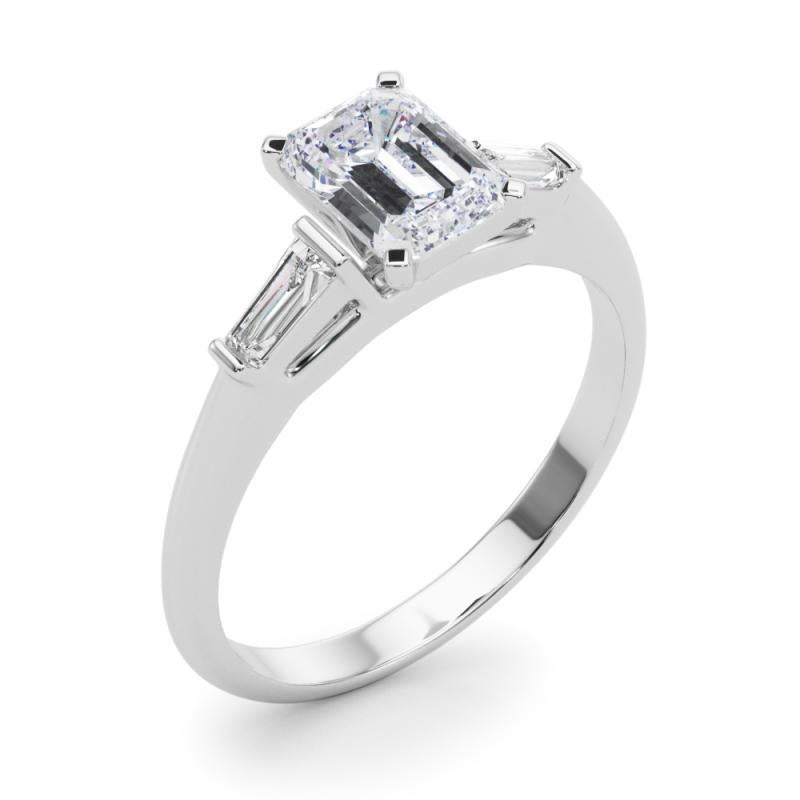 Donna GIA 1,70ct Smeraldo a tre pietre Baguette Affusolato  Anello con diamante in vendita