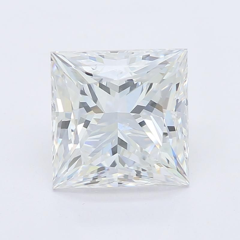 Dieser exquisite Diamantring strahlt Eleganz und Charme aus. In der Mitte des Rings befindet sich ein Prinzess-Diamant mit einem Gewicht von 1,70, bewertet mit E und SI1. Das Design zeichnet sich durch ein opulentes Platinband mit einem raffinierten