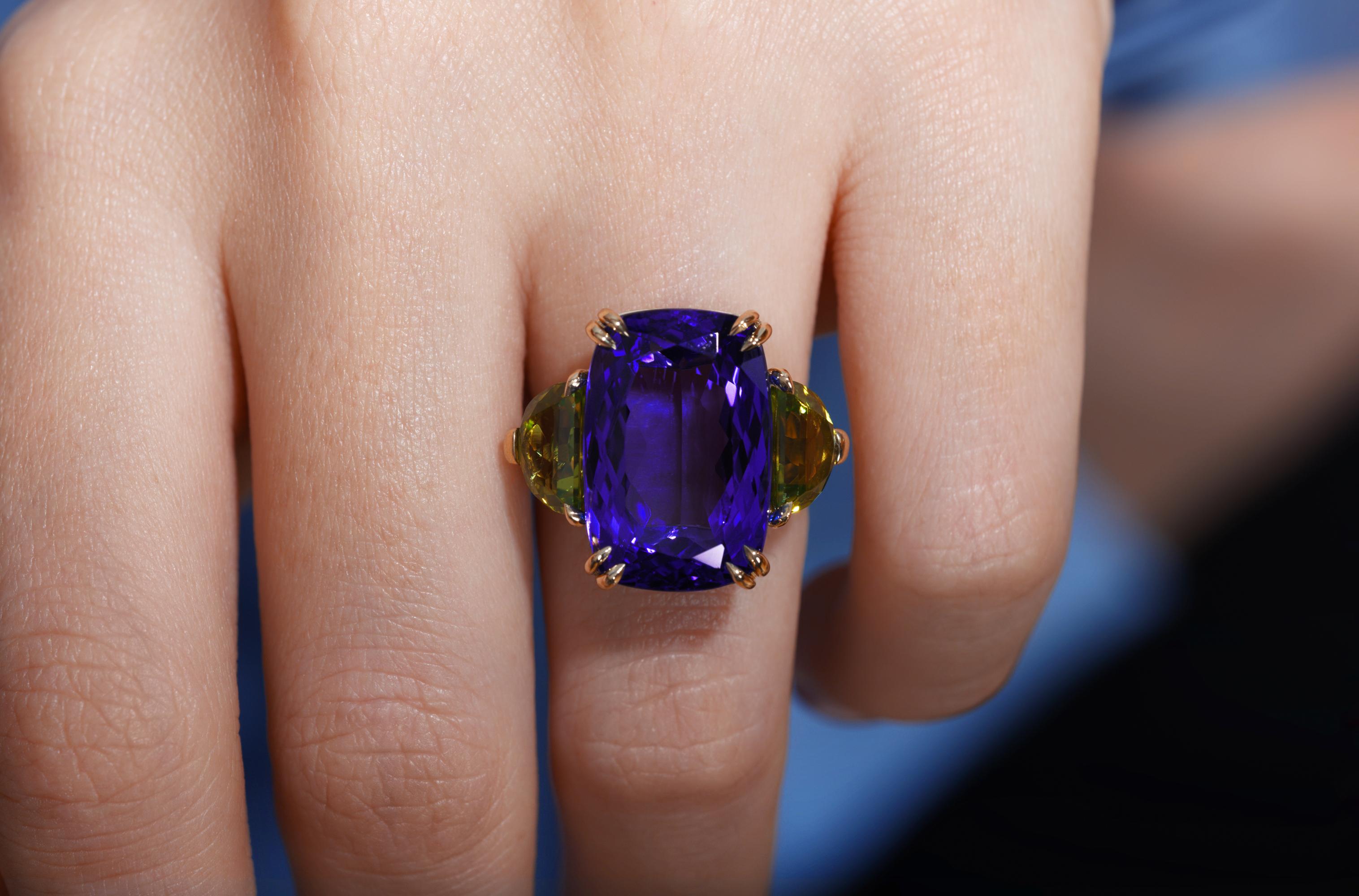 GIA 17.23ct Deep Blue Violet Cushion Tanzanite Peridot and Diamond Trilogy Ring 4