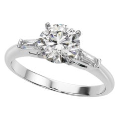 GIA 1,72ct Baguette tonda a tre pietre affusolate  Anello con diamante
