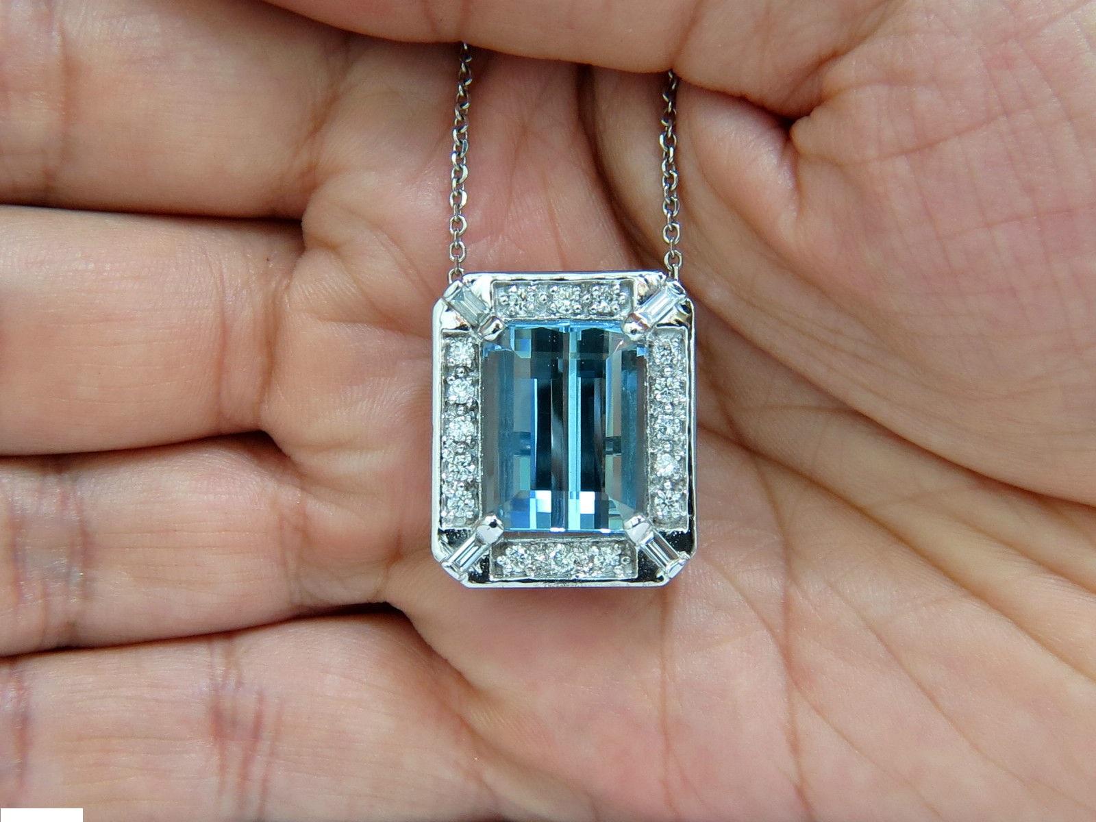 GIA 17.39 Carat Natural Gem Aquamarine Diamond Pendant and Chain 14 Karat For Sale 3