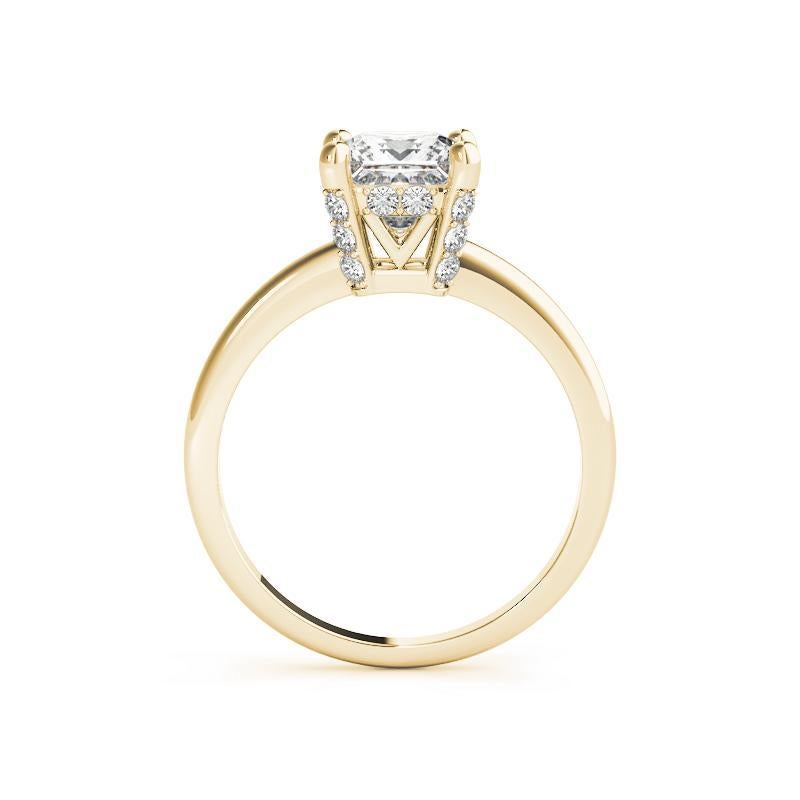 GIA 1,74ct Principessa Solitario e Hidden Halo Pave Anello con diamanti in oro giallo 18K In condizioni Nuovo in vendita a New York, NY