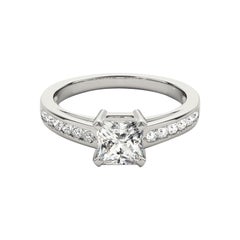 GIA 1.76ct Princess Single Row Channel Set Cathedral White Gold Diamond Ring (Bague en or blanc cathédrale avec diamant)